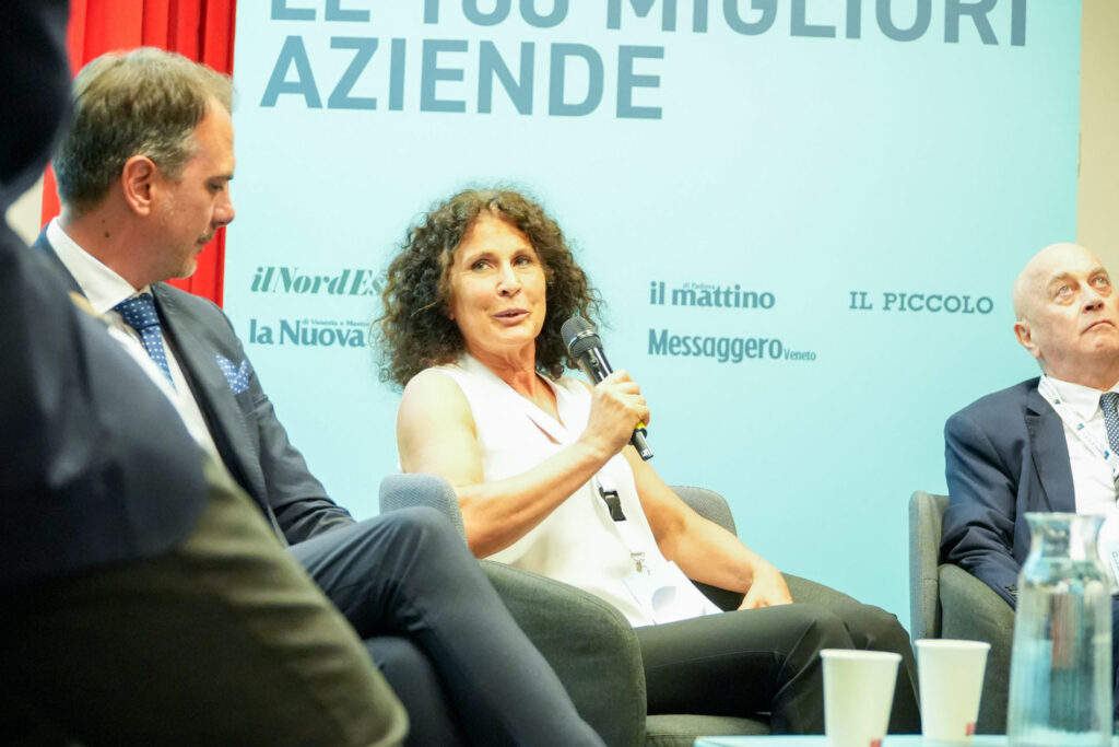Daniela Maschio all'evento organizzato da NEM a Lozzo Atestino per la premiazione delle 100 migliori imprese della Bassa Padovana